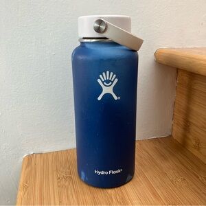 Hydro Flask Blue Water Bottle